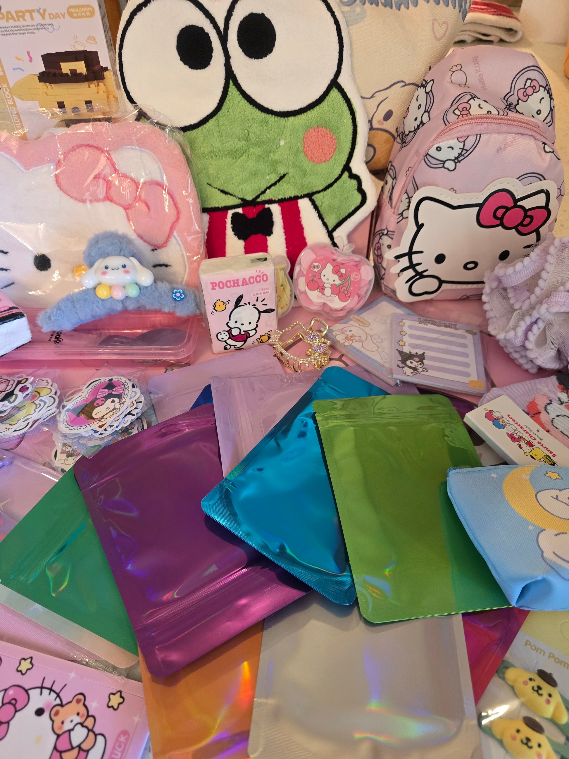 Happy Mystery Bags - Chances to win big Sanrio items!