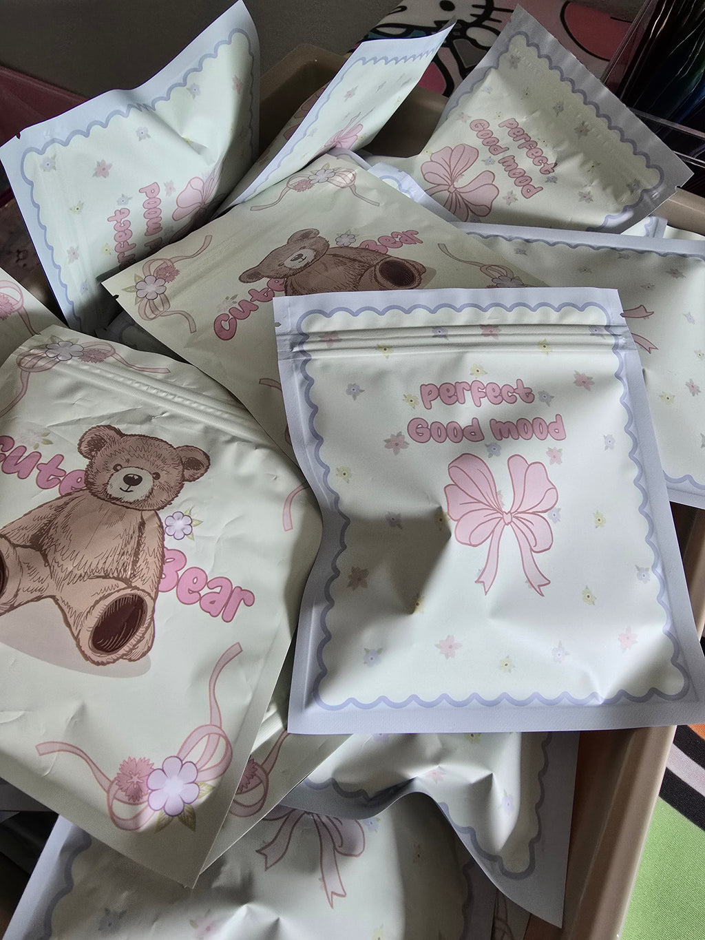 Happy Lucky Match Game - 10 Bags, Match Character Chips and Win More Bags!